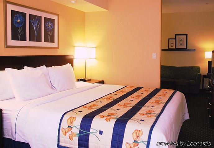 Springhill Suites Prince Frederick Esterno foto
